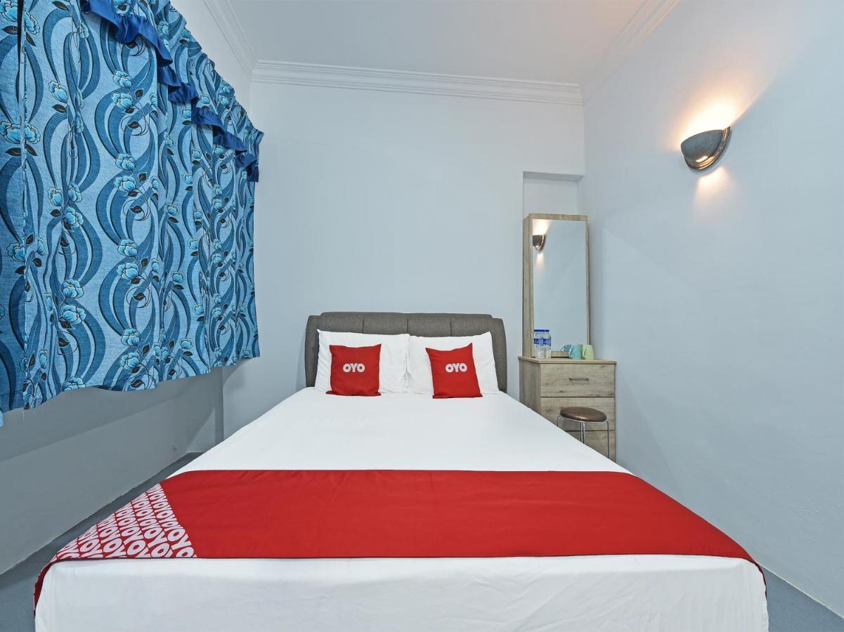 OYO 90544 M&h Hotel Pengerang Buitenkant foto
