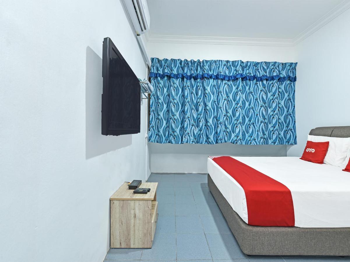 OYO 90544 M&h Hotel Pengerang Buitenkant foto