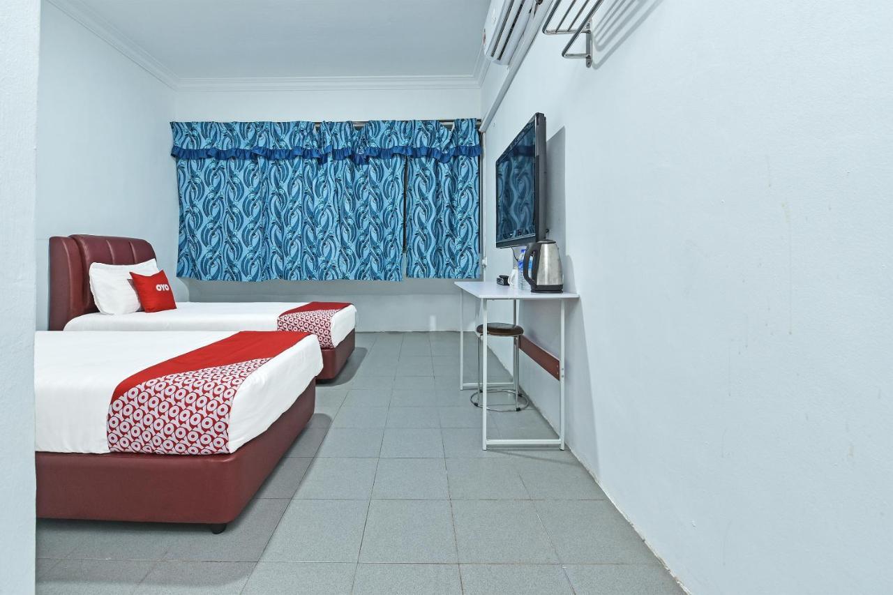 OYO 90544 M&h Hotel Pengerang Buitenkant foto
